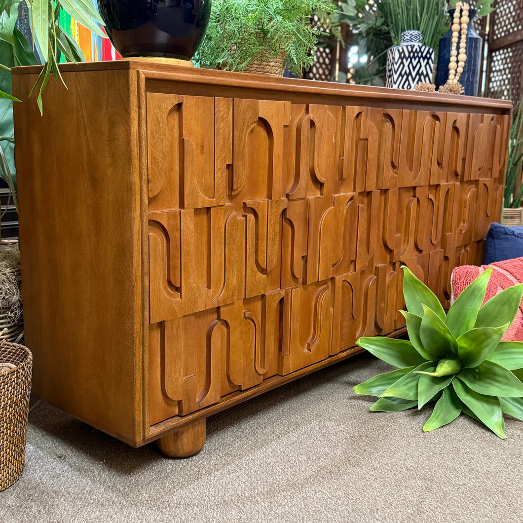 Geometric 4DR Cabinet