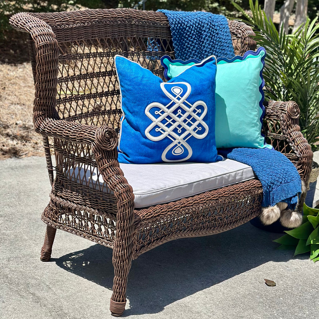 Outdoor Resin Wicker Loveseat