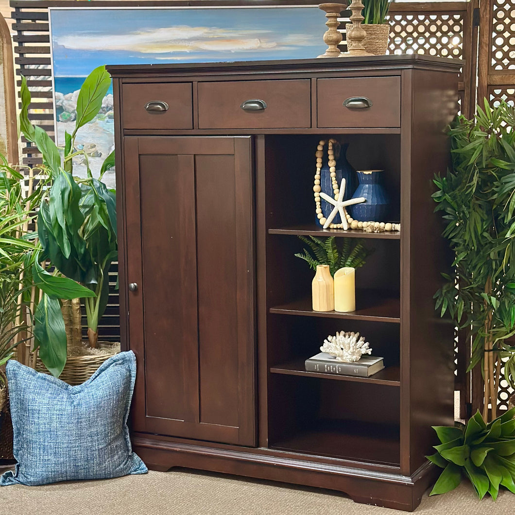 Havertys Gentleman's Chest