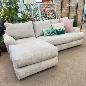 Warm Beige Chofa W/Reversible Chaise