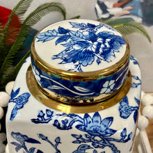 Load image into Gallery viewer, Blue/White Chinoiserie Jar
