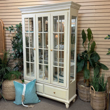 Load image into Gallery viewer, 2PC Ivory China Cabinet
