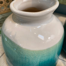 Load image into Gallery viewer, Set/3 Turquoise Vases
