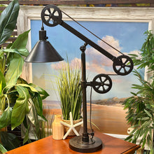 Load image into Gallery viewer, Pulley System Table Lamp
