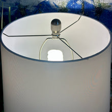Load image into Gallery viewer, Green Retro Lamp
