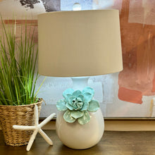 Load image into Gallery viewer, Aqua Flower Lamp
