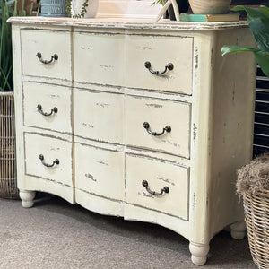 3DRW Distressed Ivory Chest