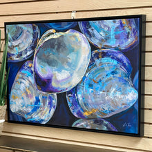 Load image into Gallery viewer, Clam Cluster II
