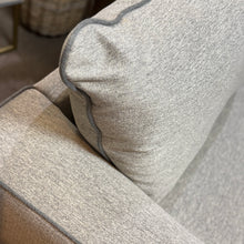 Load image into Gallery viewer, Grey Chofa
