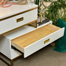 Load image into Gallery viewer, Modern White 2PC Vanity Set
