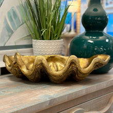 Load image into Gallery viewer, Gold Leaf Shell Bowl
