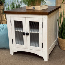 Load image into Gallery viewer, &#39;Wystfield&#39; End Table
