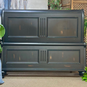 Ethan Allen 'Robyn' Queen Bed