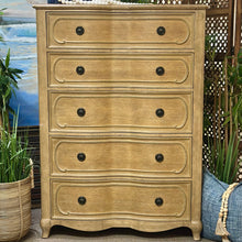 Load image into Gallery viewer, Haverty&#39;s Chest

