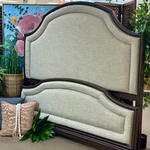 Load image into Gallery viewer, Legacy &#39;Stafford&#39; King Bed
