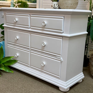 6DRW White Dresser