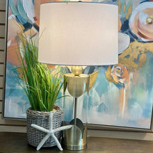 Load image into Gallery viewer, Gold Scallop Glass Lamp
